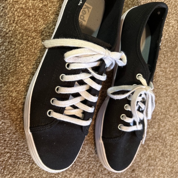 Ladies Keds Triple Kick canvas sneakers - Picture 1 of 4